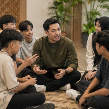 Ustadz Fadhlan Rizky Pratama, S.Sos., M.A.
