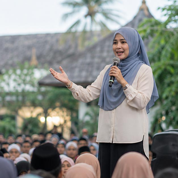 Aulia Zahra Maheswari, S.I.Kom.